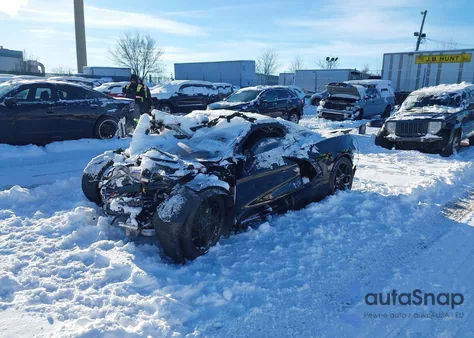 2023 Chevrolet Corvette Stingray Rwd 2Lt from USA, damaged, VIN 1G1YB3D40P5111696